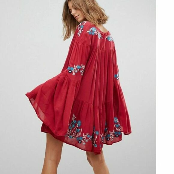 Free People Mini Dress Te Amo Floral Butterfly Sleeve Flow embroidered lined S - Picture 1 of 16